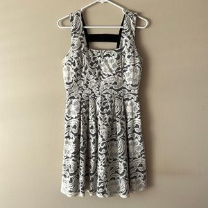 Monteau Lace Dress